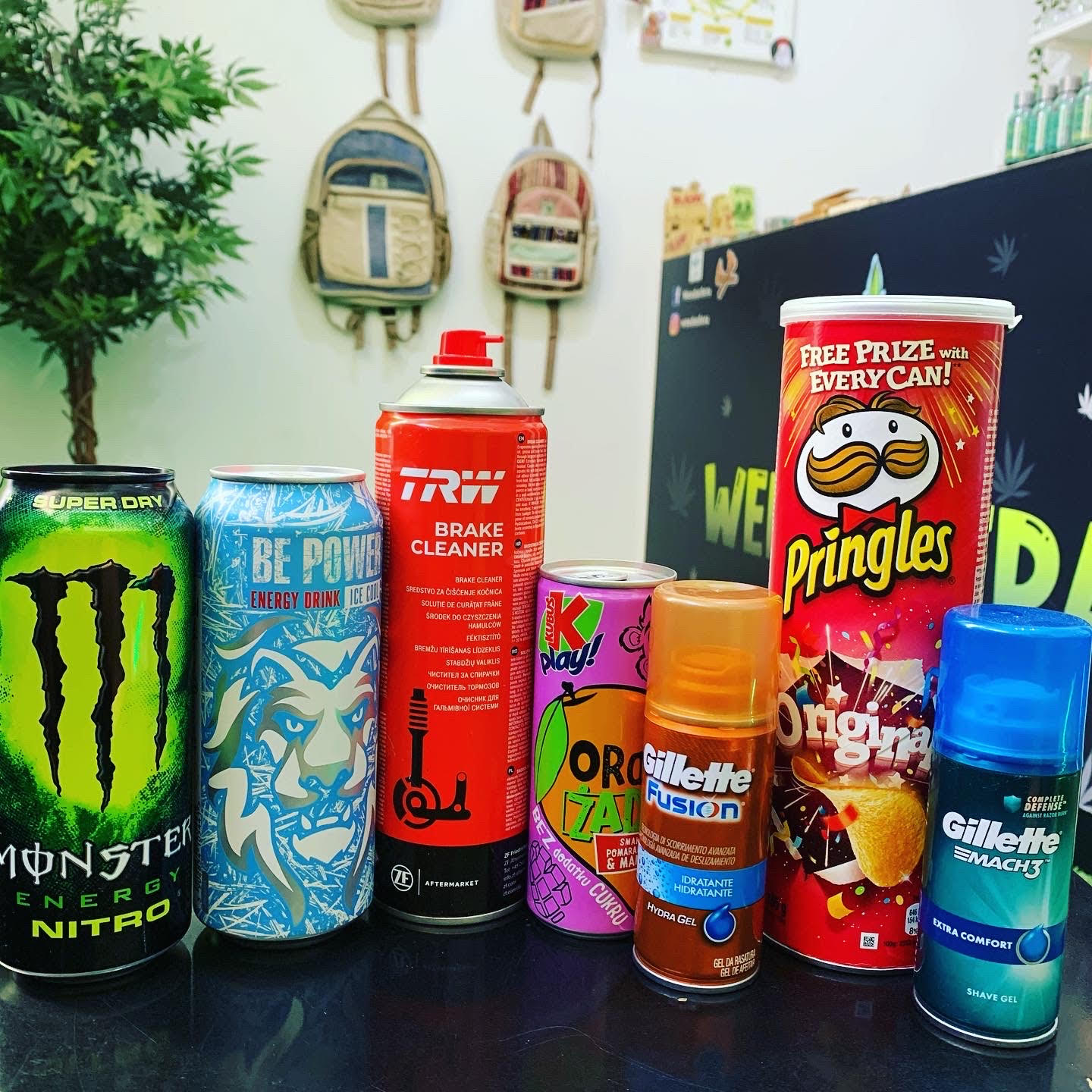 Schowek – puszka: Coca-cola, Pringles, Monster, Gillette
